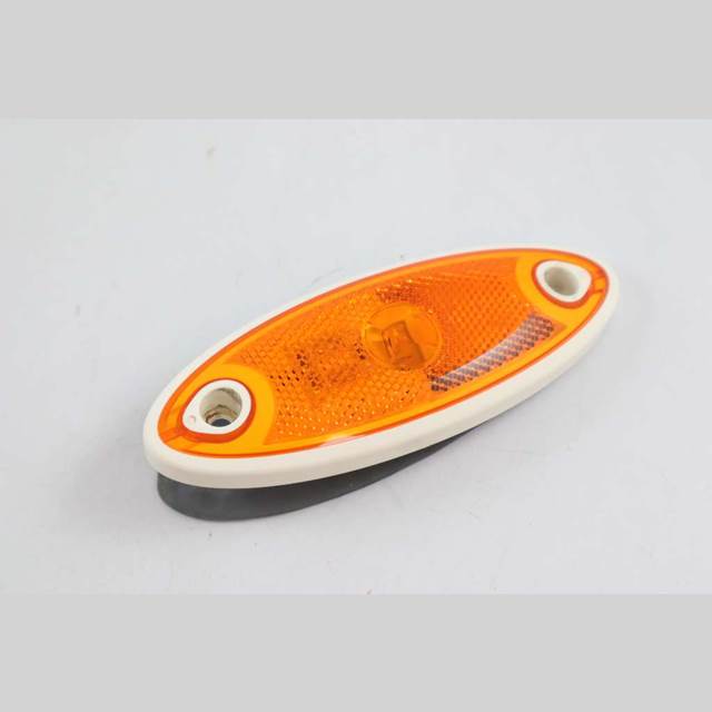 Side direction indicators right - 147x54mm Hella gul led 343690 for HOBBY  720 KFU EXELLENT (F-L966076) - Used parts online