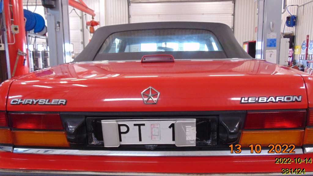 Tail light panel for Chrysler LeBaron - Car partsUsed parts