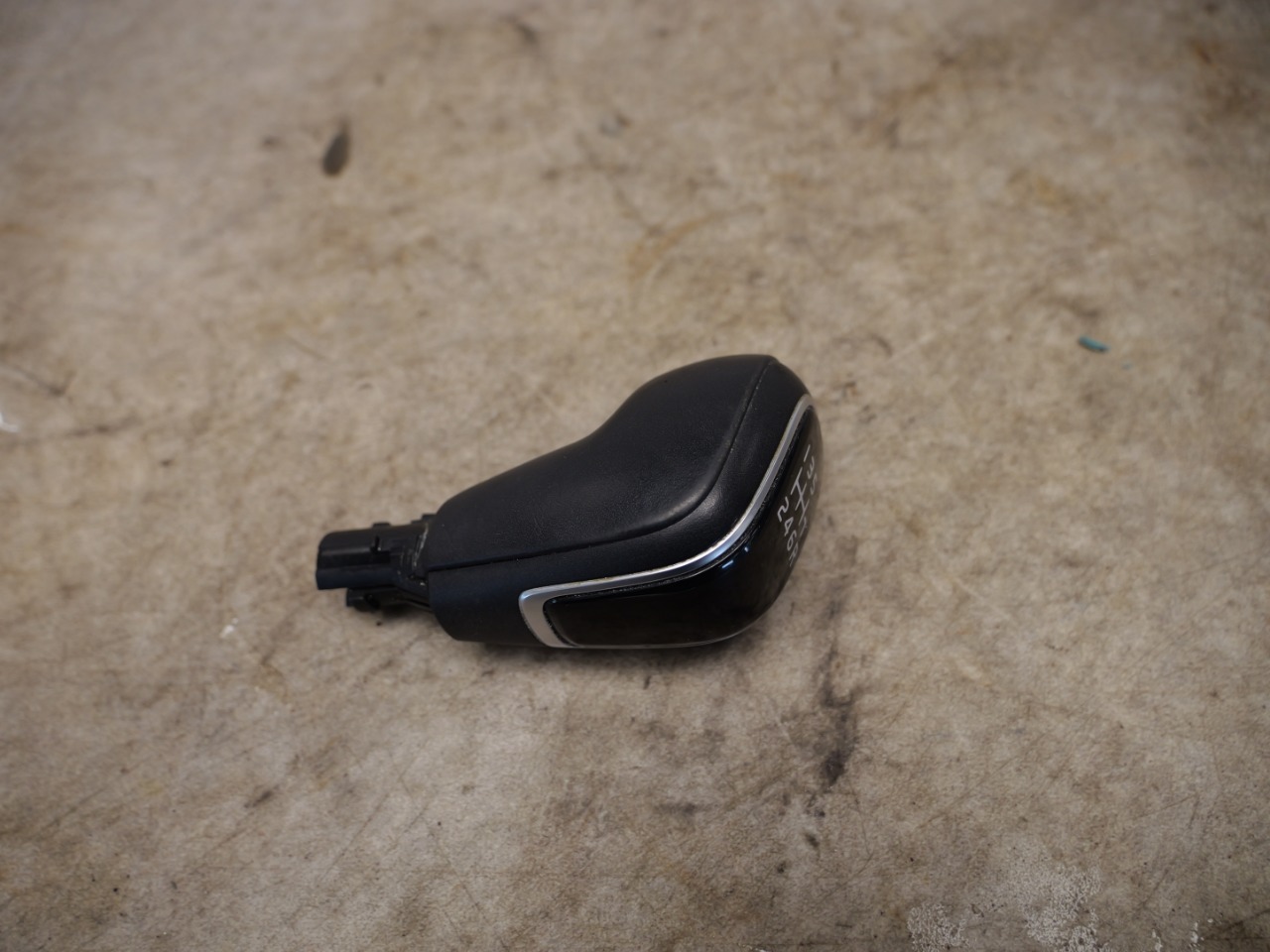 ノベルティ Glenclyffe Low GORE-TEX Shoes HIGH RISE GREY/TNF RED